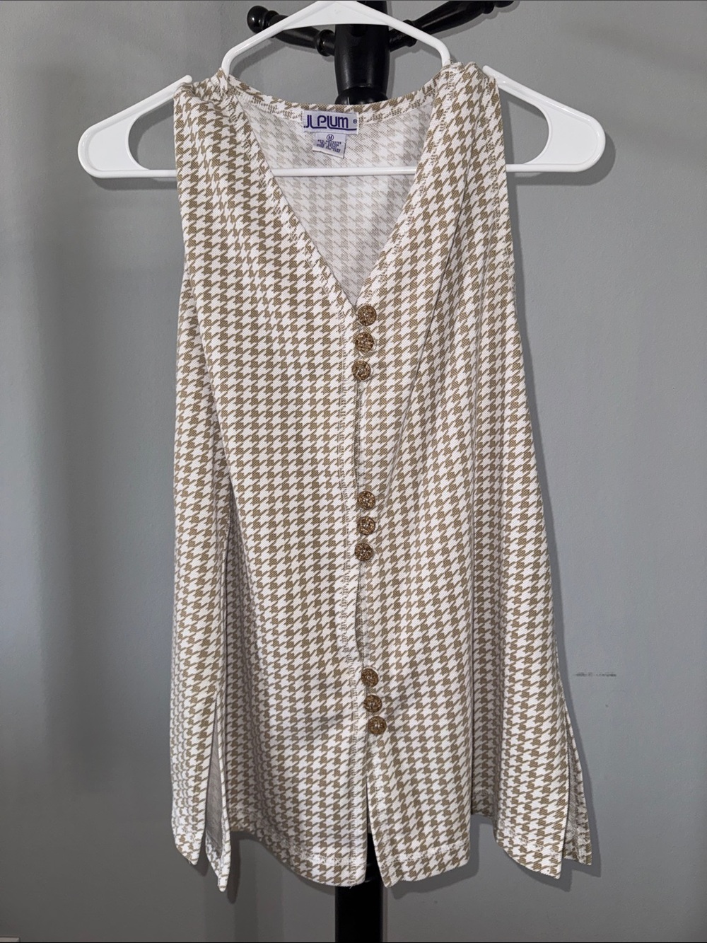 Beige Houndstooth Button-Front Vest 23.T